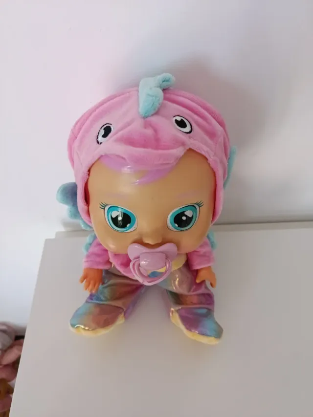 Bebé Llorón con Pijama y Gorro