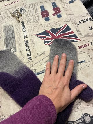 Manoplas hombre sin estrenar púrpura y gris