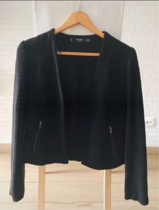 Chaqueta Mango Negra Texturizada