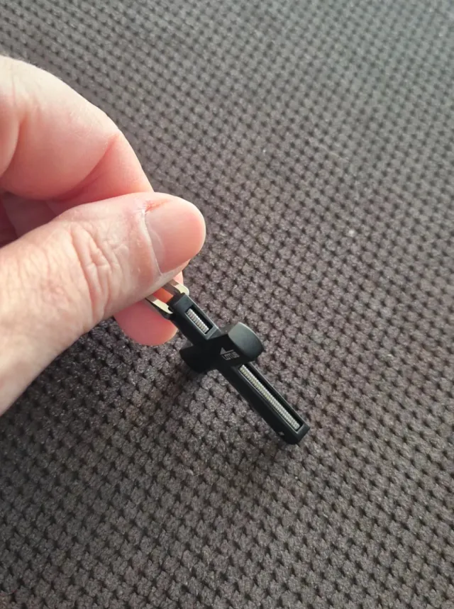 Colgante Cruz Lotus Negro/plateado