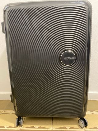 Maleta American Tourister Soundbox 67cm Negra