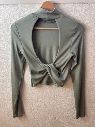 Camiseta manga larga con espalda descubierta