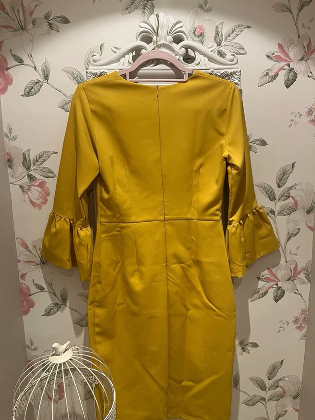 Vestido Cayro amarillo talla M