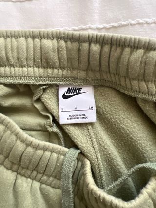 Pantalón Nike Verde Oliva