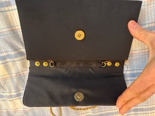 Bolso de fiesta/boda negro con cadena dorada