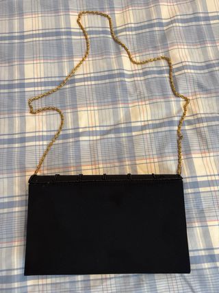 Bolso de fiesta/boda negro con cadena dorada