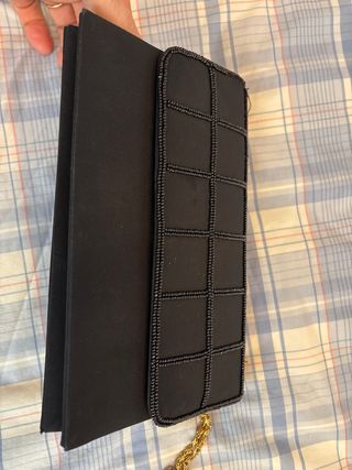 Bolso de fiesta/boda negro con cadena dorada