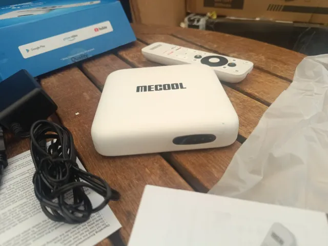 MECOOL KM2 Android TV Box 10.0 4K