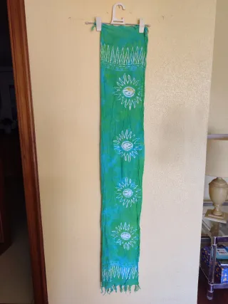 Pareo/Fular Verde y Azul con Soles