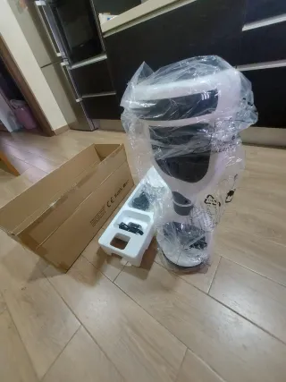 hoverboard nuevo en su caja,sin estrenar Bluetooth