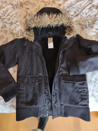 Chaqueta Carhartt Negra con Capucha