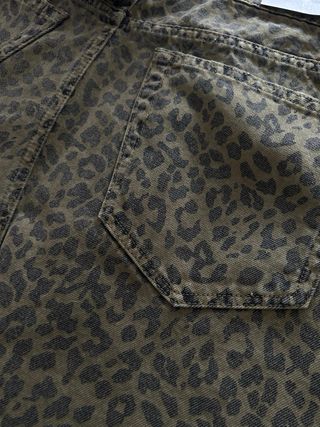 Falda Zara Leopardo Talla L