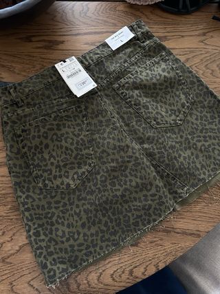 Falda Zara Leopardo Talla L