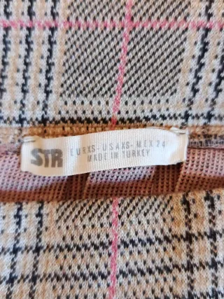 Minifalda de cuadros marrón y rosa