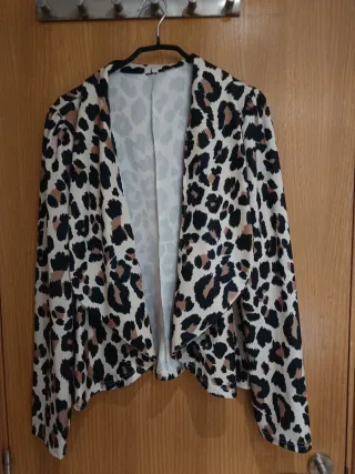 Chaqueta Leopardo Beige y Marrón