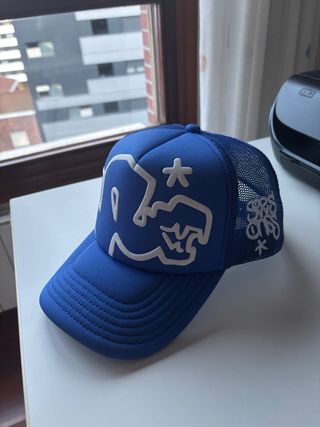 Gorra Seesonss Azul con Diseño Blanco