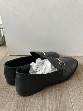 Mocasines Ulanka Negros con Hebilla