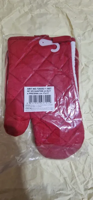 Guanto e presina natalizi