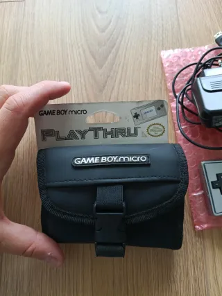 Nintendo Game Boy Micro + Funda y Cargador