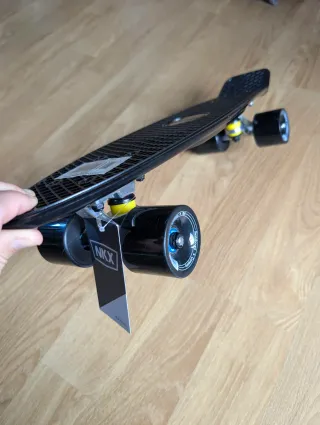 Skate Cruiser NKX Negro 22