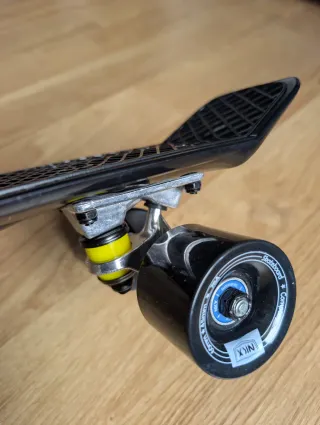 Skate Cruiser NKX Negro 22