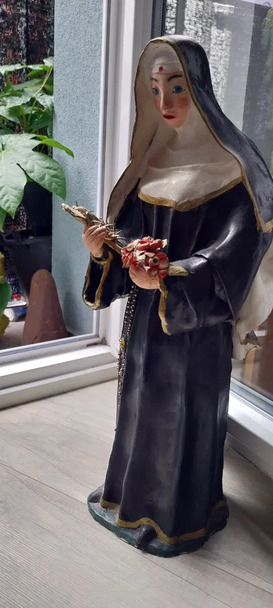 Figura Santa Rita antigua