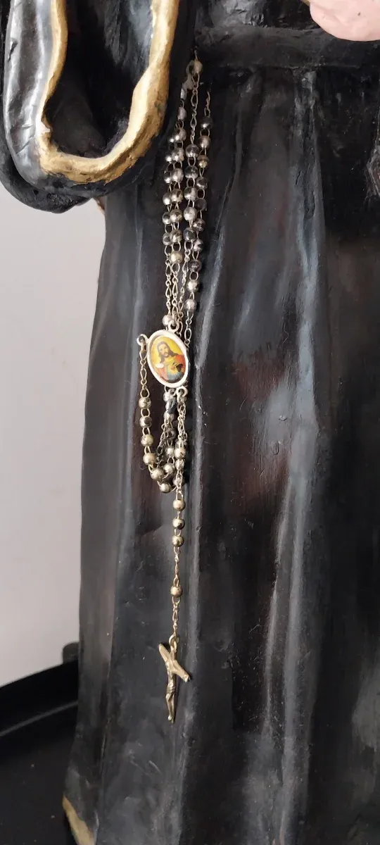 Figura Santa Rita antigua