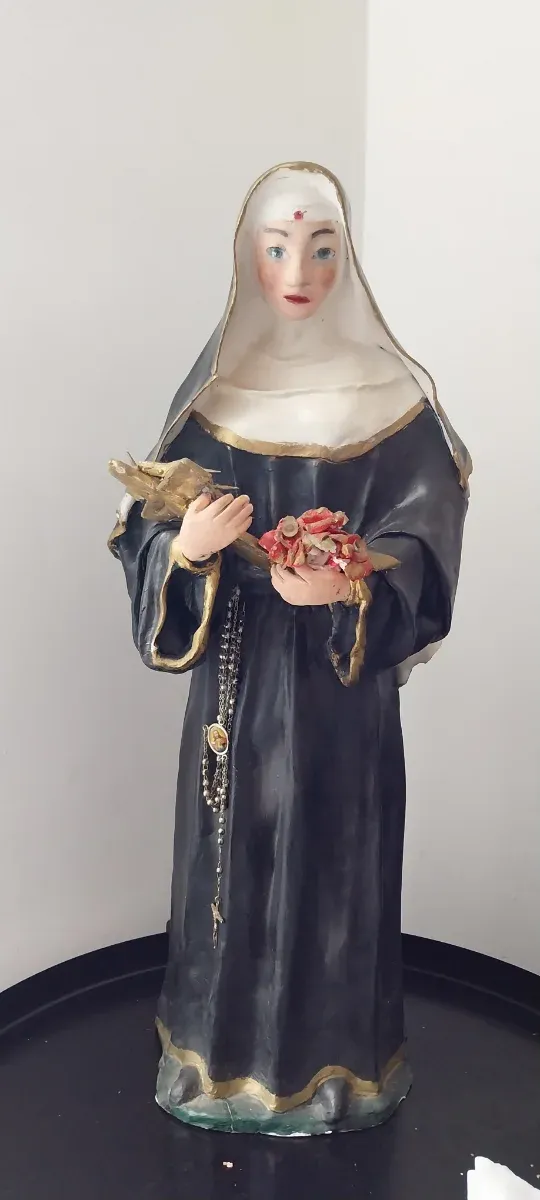 Figura Santa Rita antigua