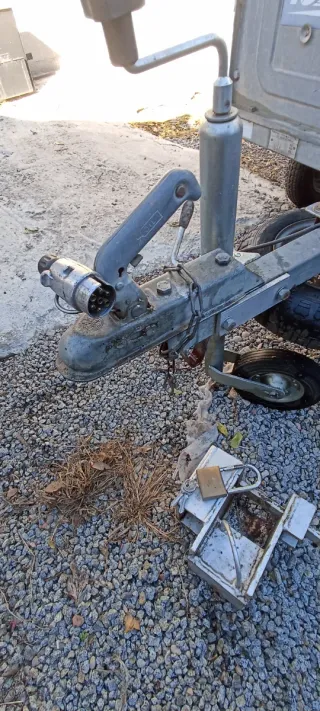 Remolque Erdé 102 con tapa y con documentación