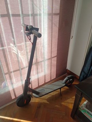 Patinete Eléctrico Xiaomi Mi Scooter M365