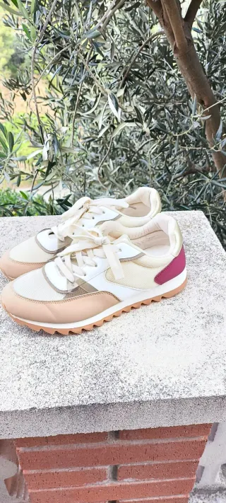 Zapatillas Mujer Beige y Dorado