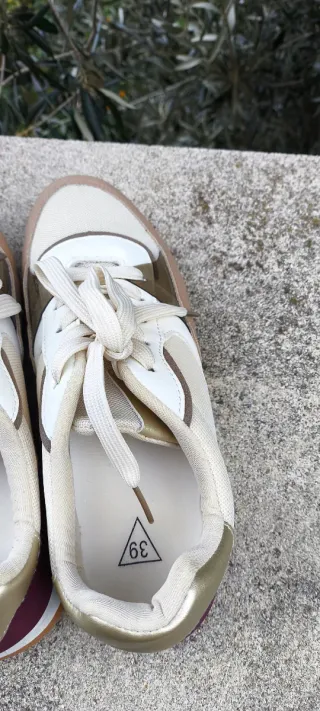 Zapatillas Mujer Beige y Dorado