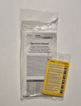 New Nintendo 2DS XL Pokeball Edition Completo