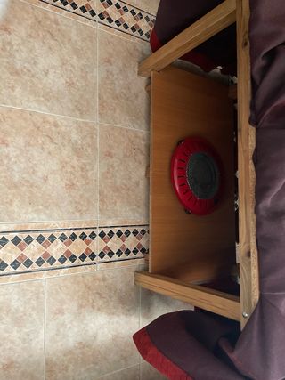 Tavolo consolle con cristallo e gonne