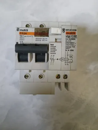 Interruptor magnetotérmico y diferencial Merlin Ge