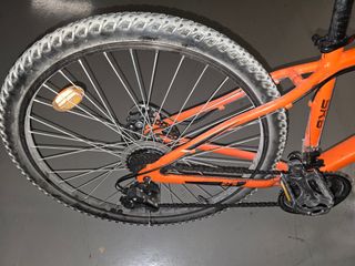 Bicicleta Montaña SHIMANO SK6 27.5  Casi Nueva