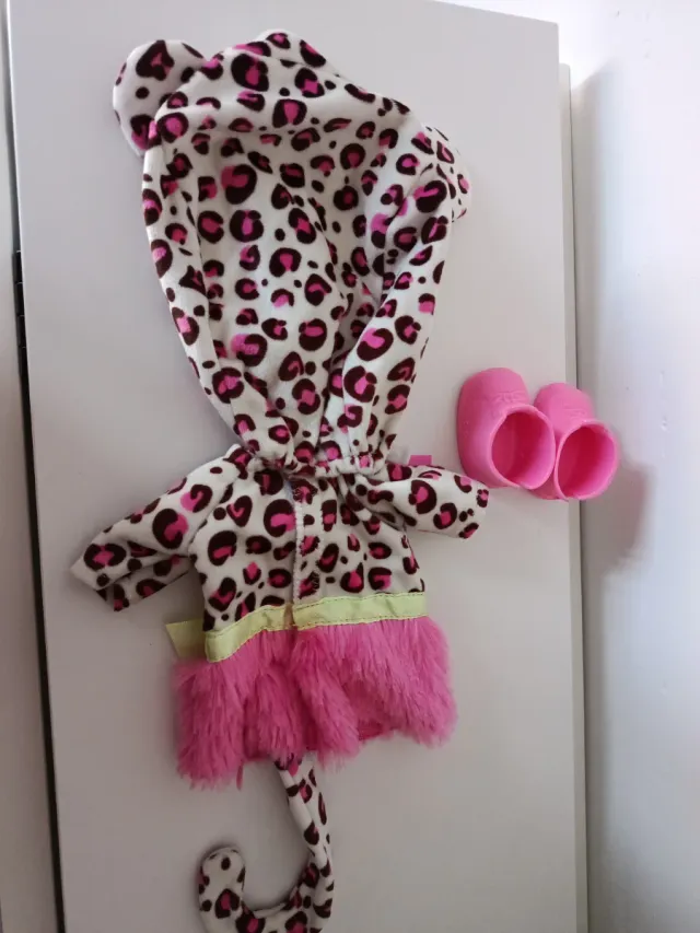 Vestido y zapatillas bebé llorón leopardo