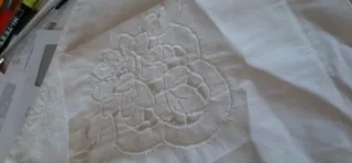 2 Copricuscini Ricamati a Mano prezzo outlet!!