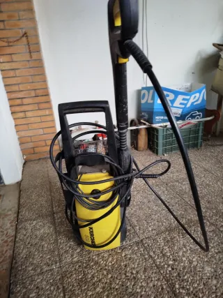 Máquina Karcher M 502.