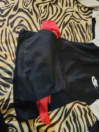 Sudadera Nike Negra y Blanca Talla S