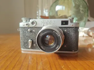 Cámara FED 2 Plata/Negra telemétrica.