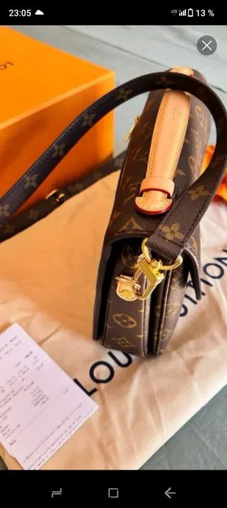 Bolso Louis Vuitton Marrón y Rojo original.