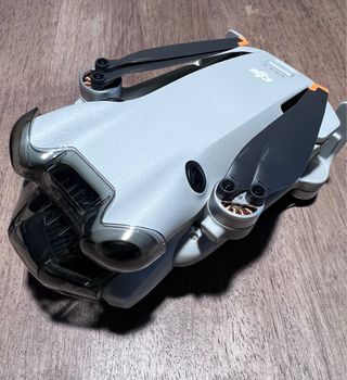 DJI Mini 4 Pro Drone + Accesorios