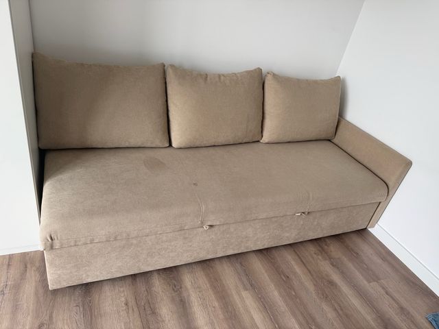 Sofá cama beige de tela