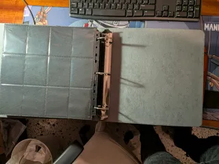 Álbum Ultimate Guard Xenoskin 16 Cartas