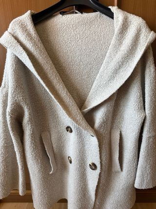 Abrigo/Chaqueta Zara Beige