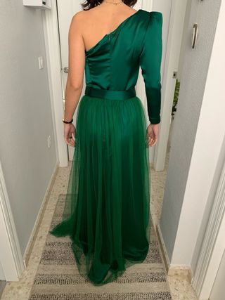Vestido fiesta verde asimétrico