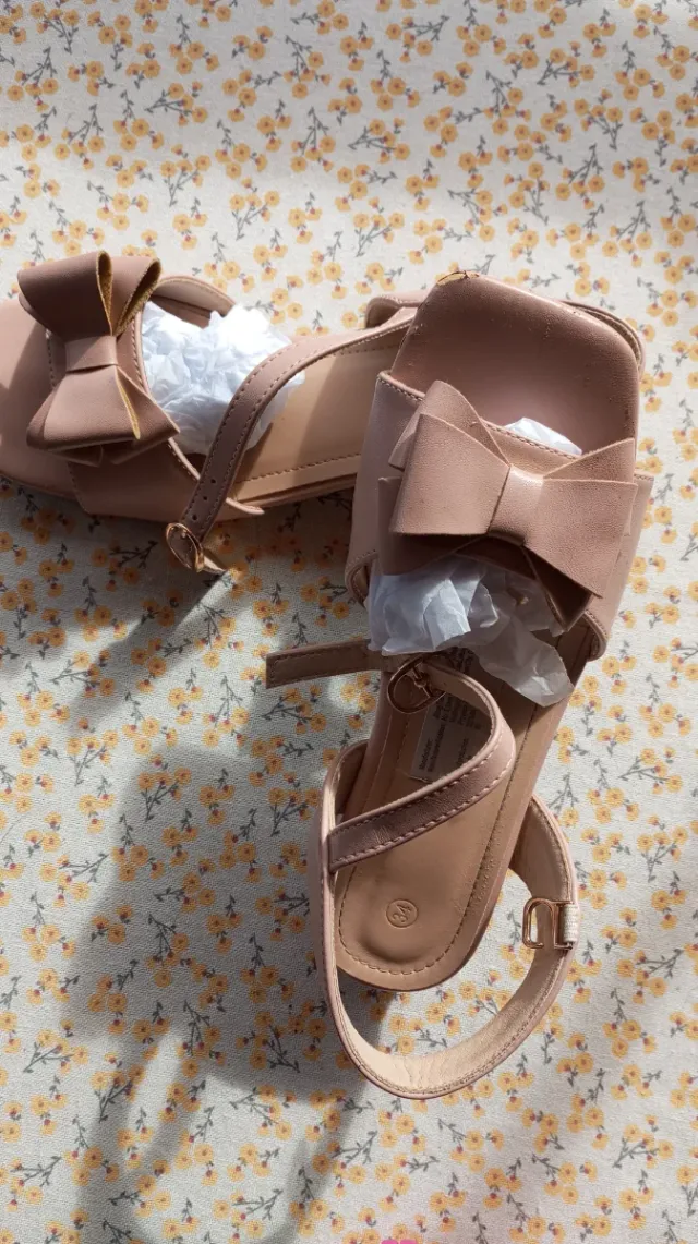 Zapatos beige/rosa con lazo talla 34