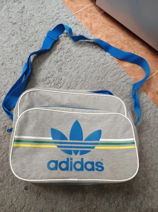 Bolso bandolera Adidas gris y azul