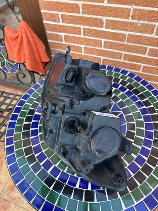 Faro Izquierdo Volkswagen Caddy